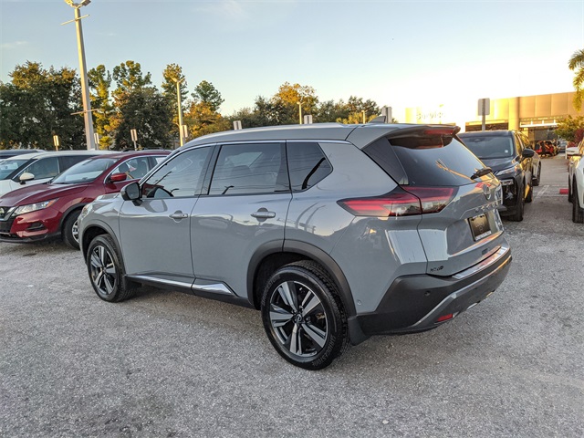 2023 Nissan Rogue SL photo 4