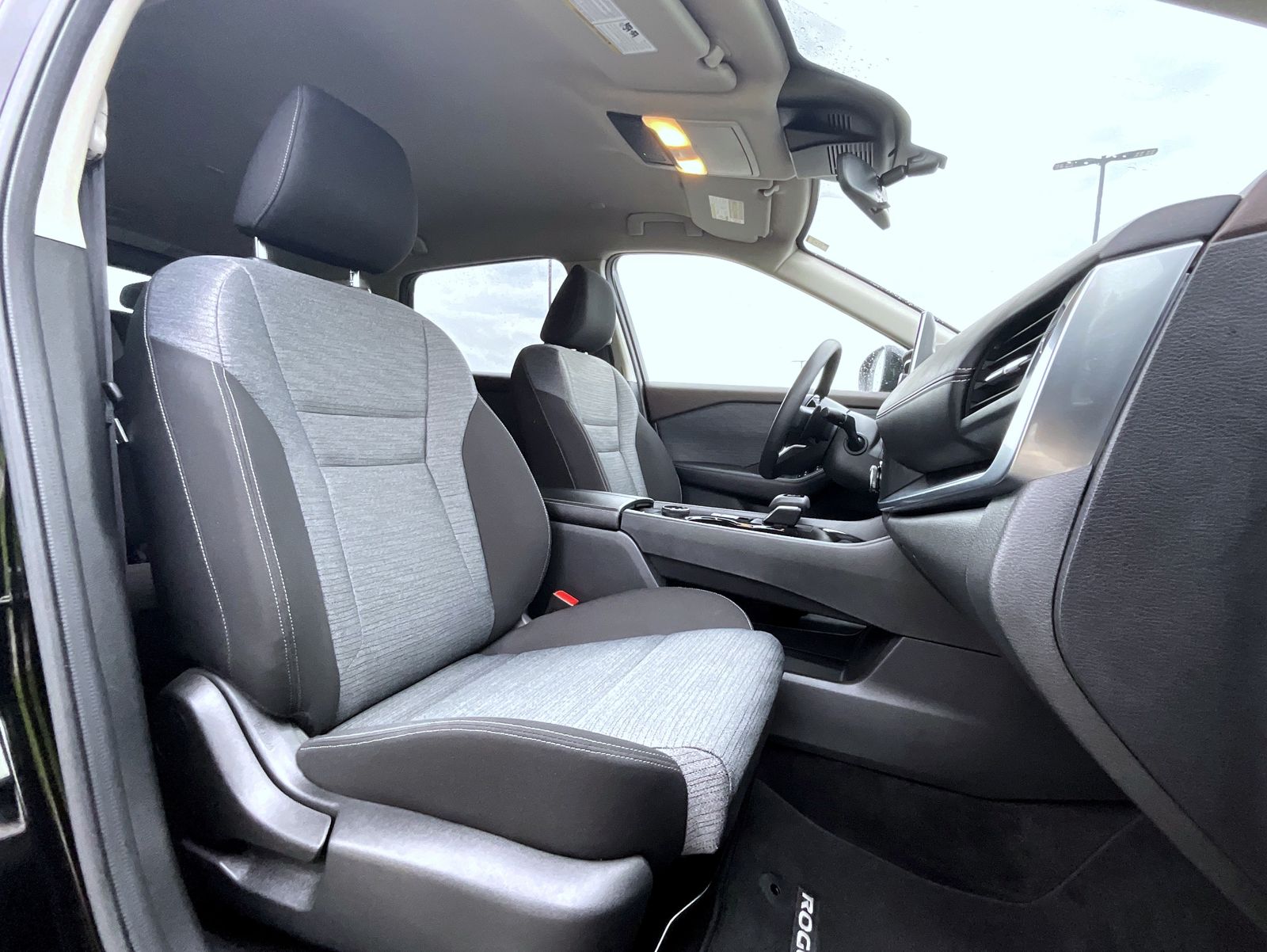2023 Nissan Rogue SV AWD photo 17