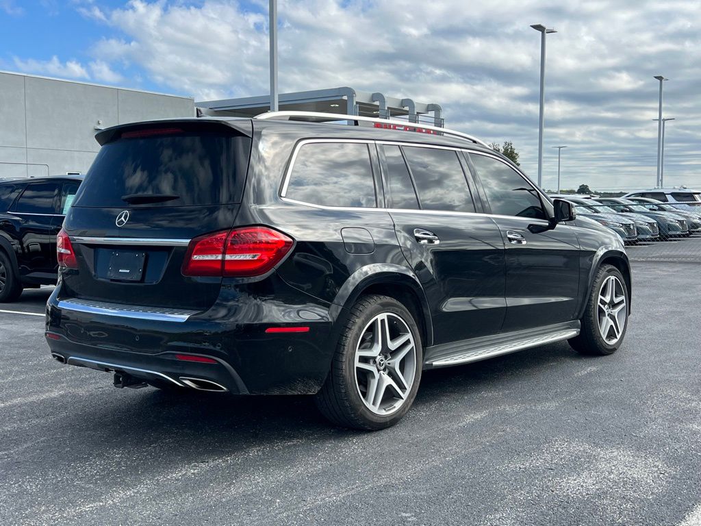 2018 Mercedes Benz GLS 550 4MATIC photo 2