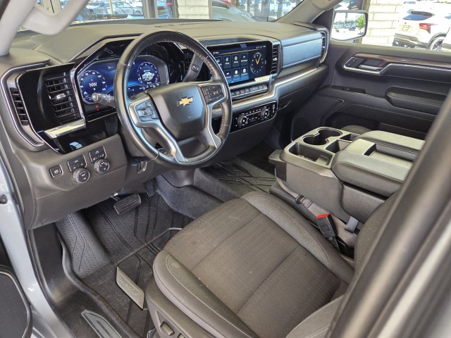2023 Chevrolet Silverado 1500 LT photo 12