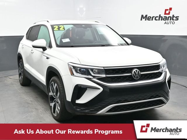 2022 Volkswagen Taos SEL's photo