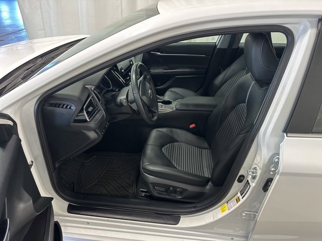 2024 Toyota Camry SE photo 7