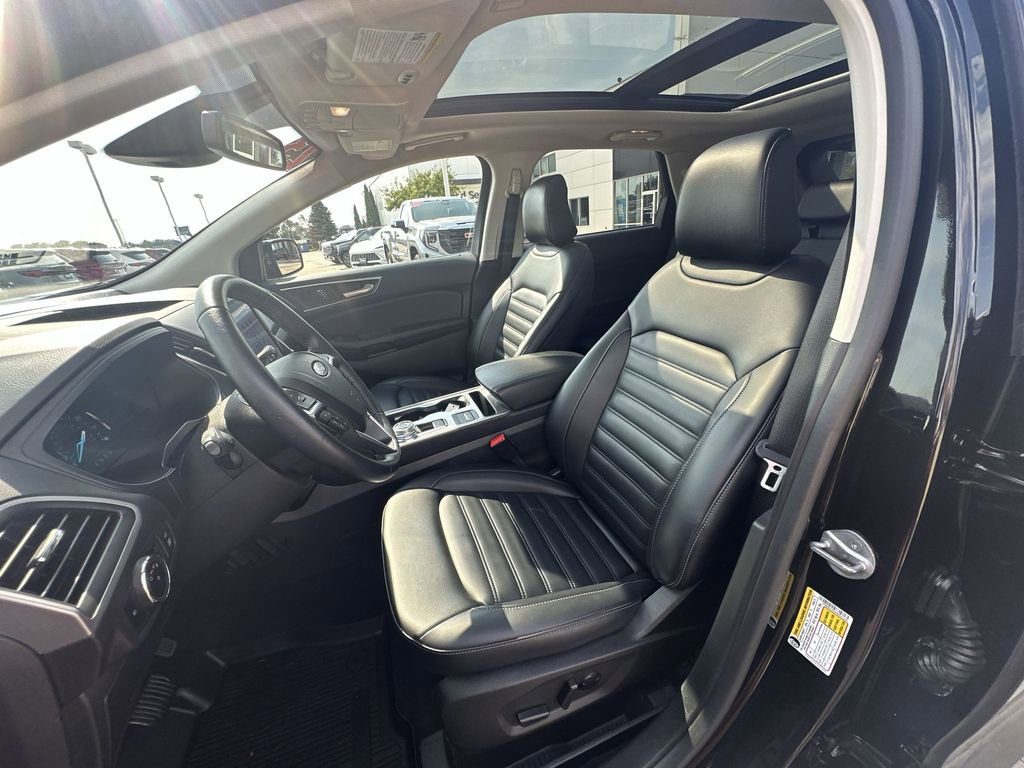 2023 Ford Edge SEL photo 19
