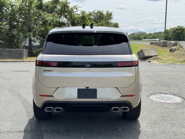 2025 Land Rover Range Rover Sport Autobiography photo 4