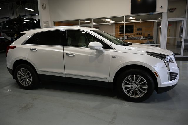 2018 Cadillac XT4 Luxury photo 3