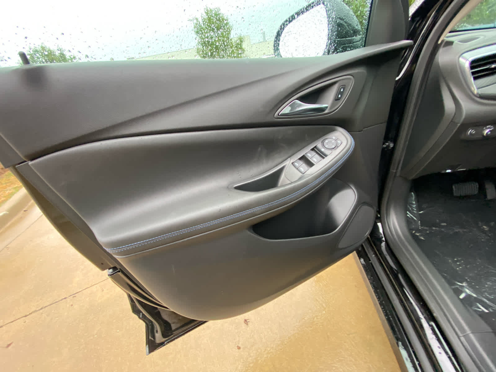2026 Buick Encore GX Sport Touring photo 10