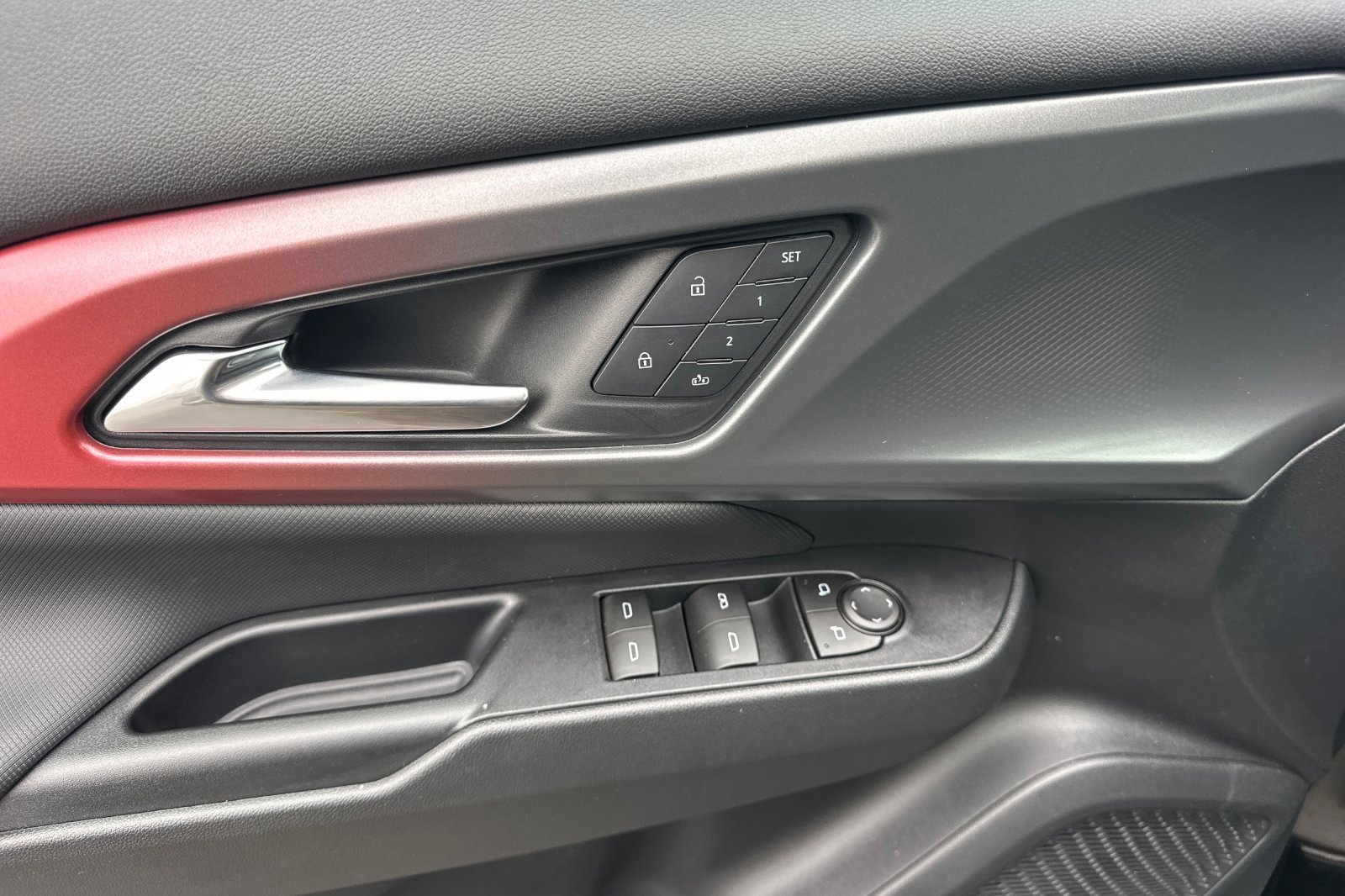 2025 Chevrolet Equinox RS photo 5