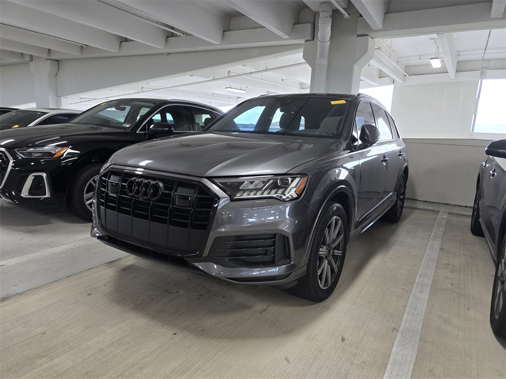 2023 Audi Q7 Premium Plus's photo