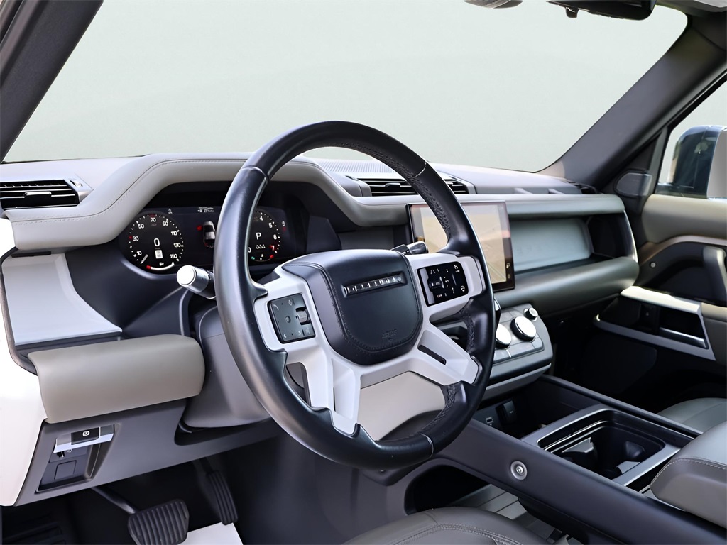 2022 Land Rover Defender 110 XS Edition photo 12