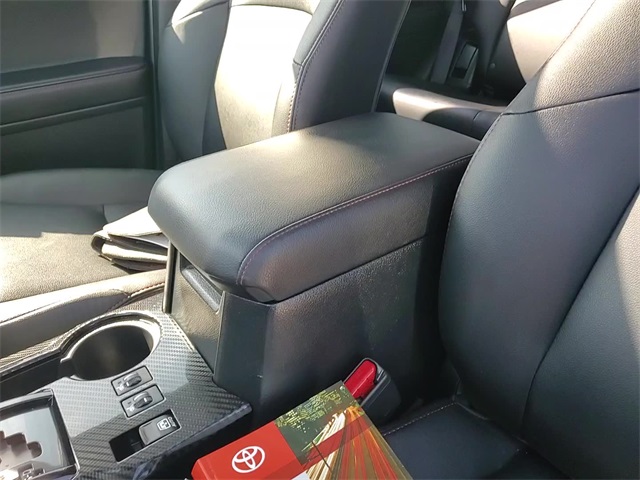 2022 Toyota 4Runner TRD Off-Road Premium photo 19