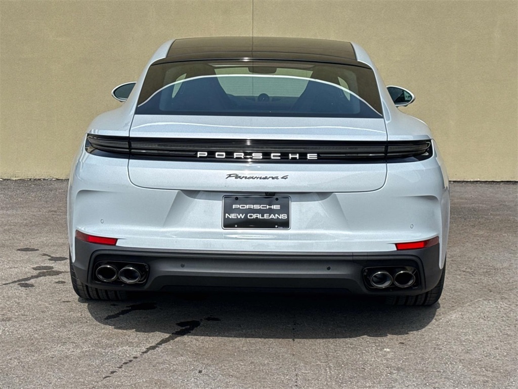 2025 Porsche Panamera 4 photo 11