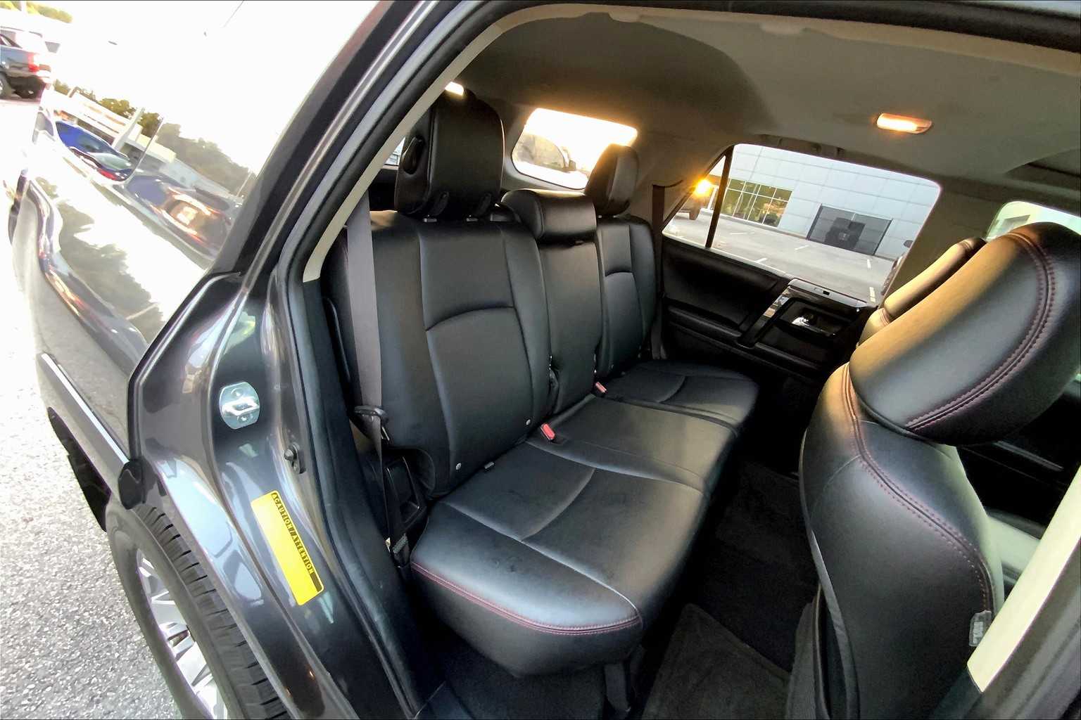 2016 Toyota 4Runner Trail Premium photo 18