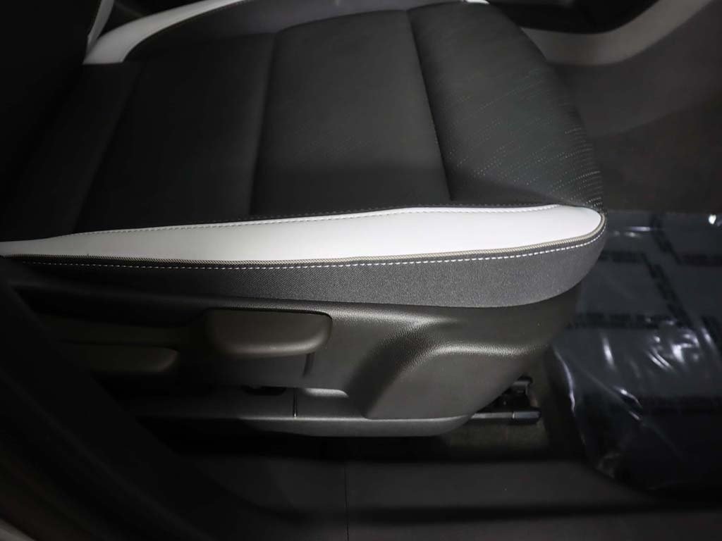 2024 Buick Envision Sport Touring photo 30