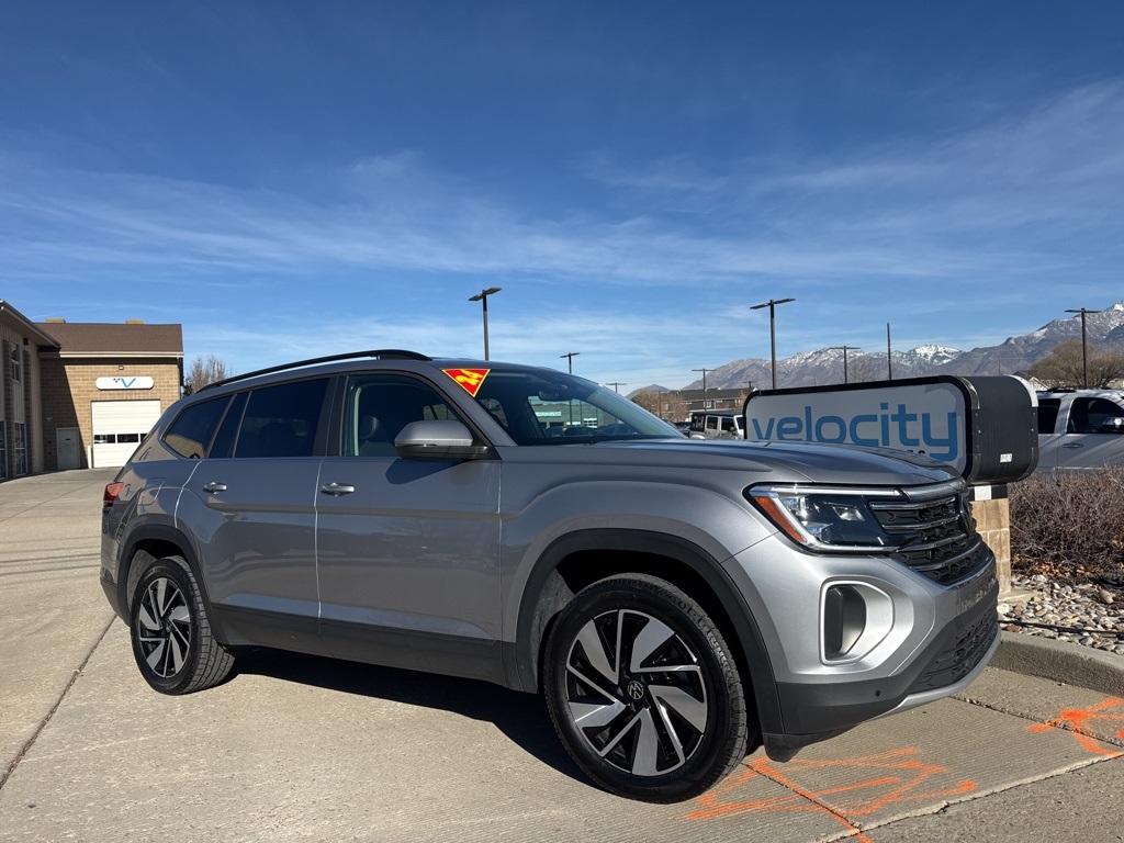 2024 Volkswagen Atlas SE w/Tech's photo