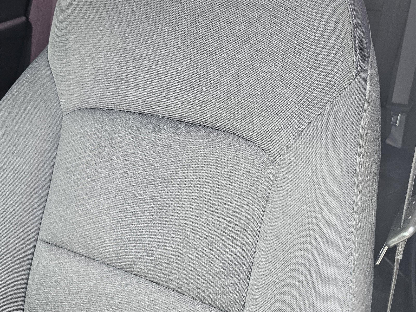 2022 Chevrolet Malibu 1LT photo 2