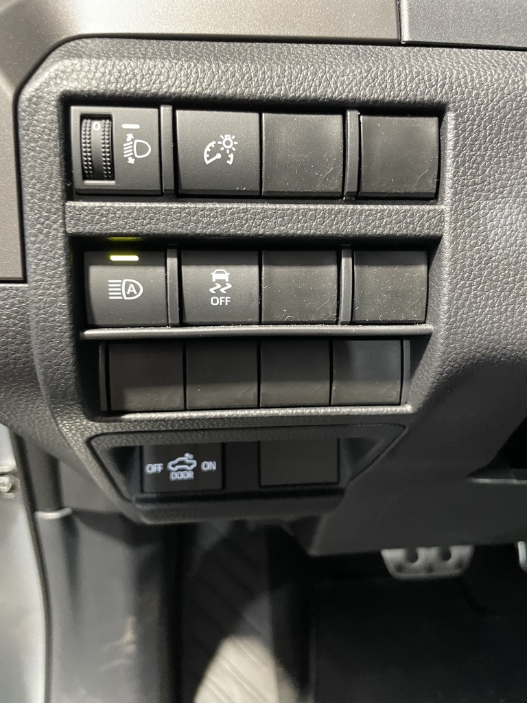 2025 Toyota Tacoma photo 26