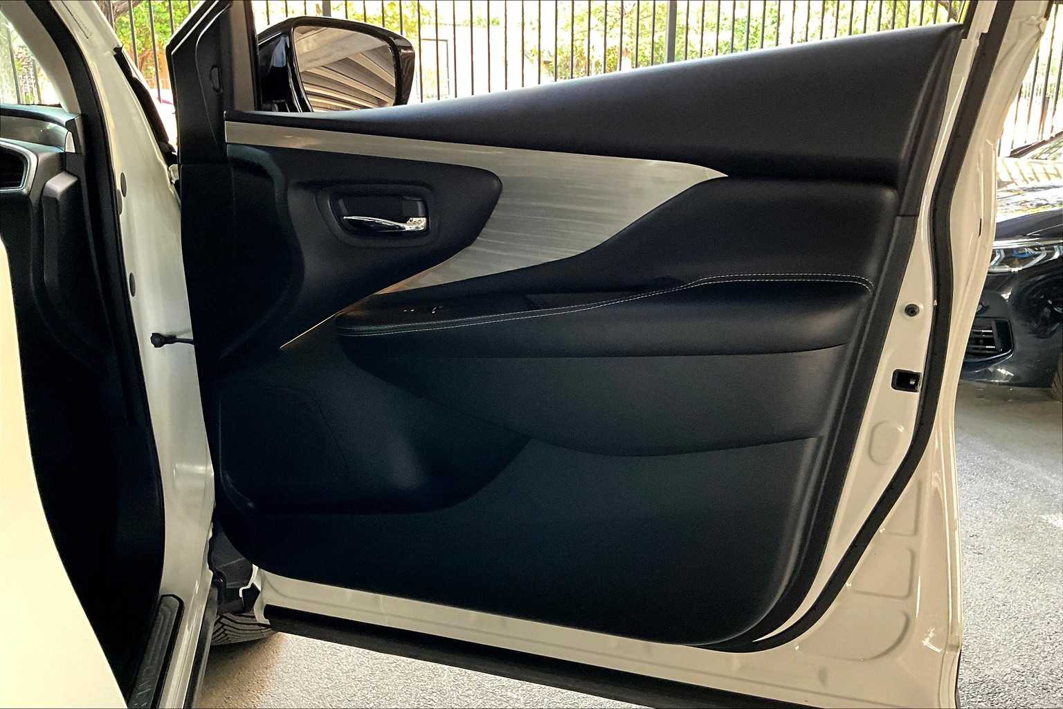 2015 Nissan Murano Platinum photo 21