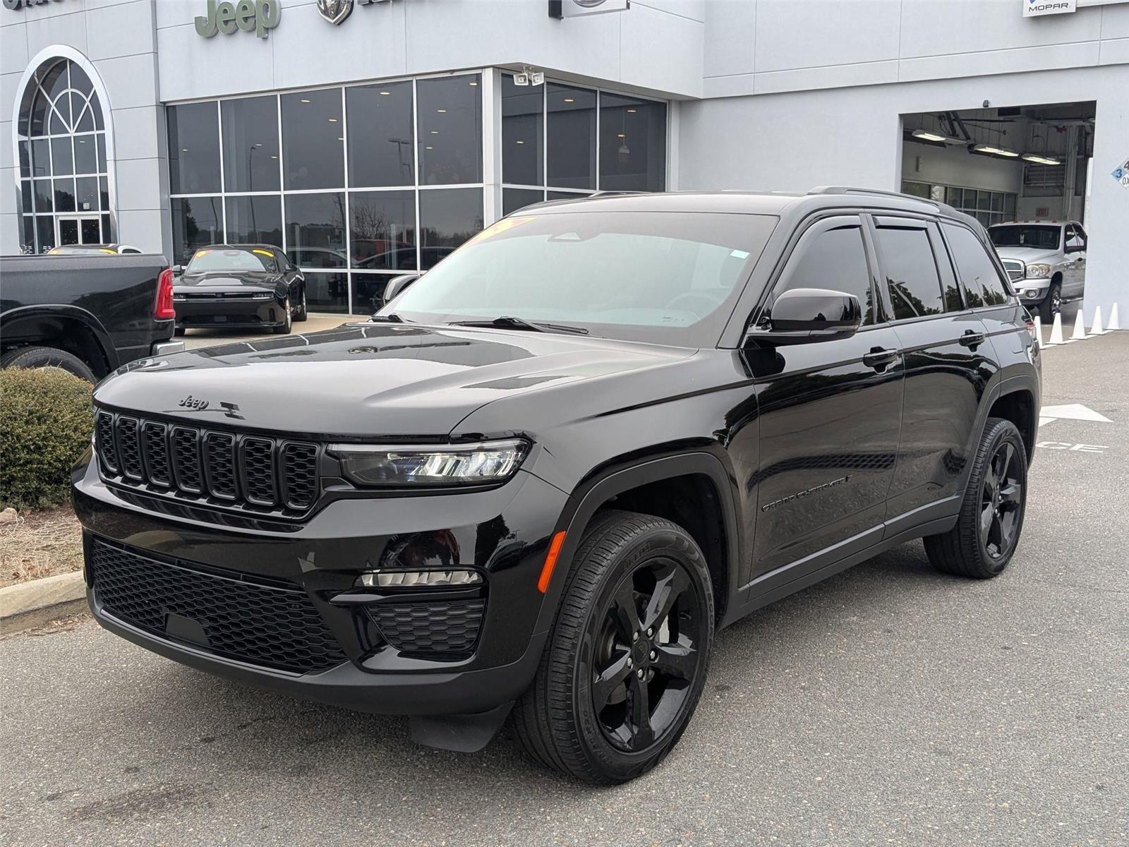 2023 Jeep Grand Cherokee Limited's photo