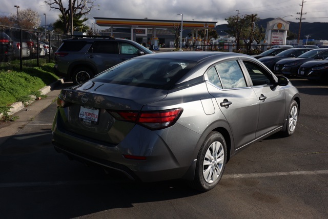 2025 Nissan Sentra S photo 2