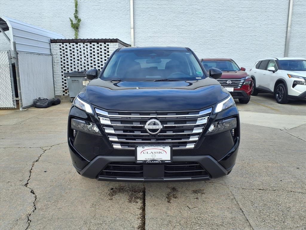 2026 Nissan Rogue SV photo 2