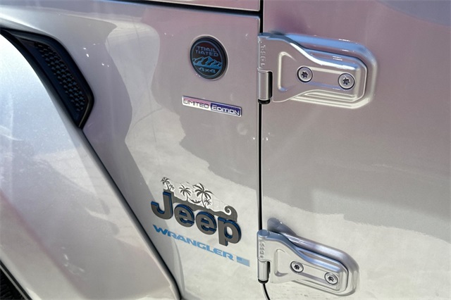 2024 Jeep Wrangler Sport S 4xe photo 6