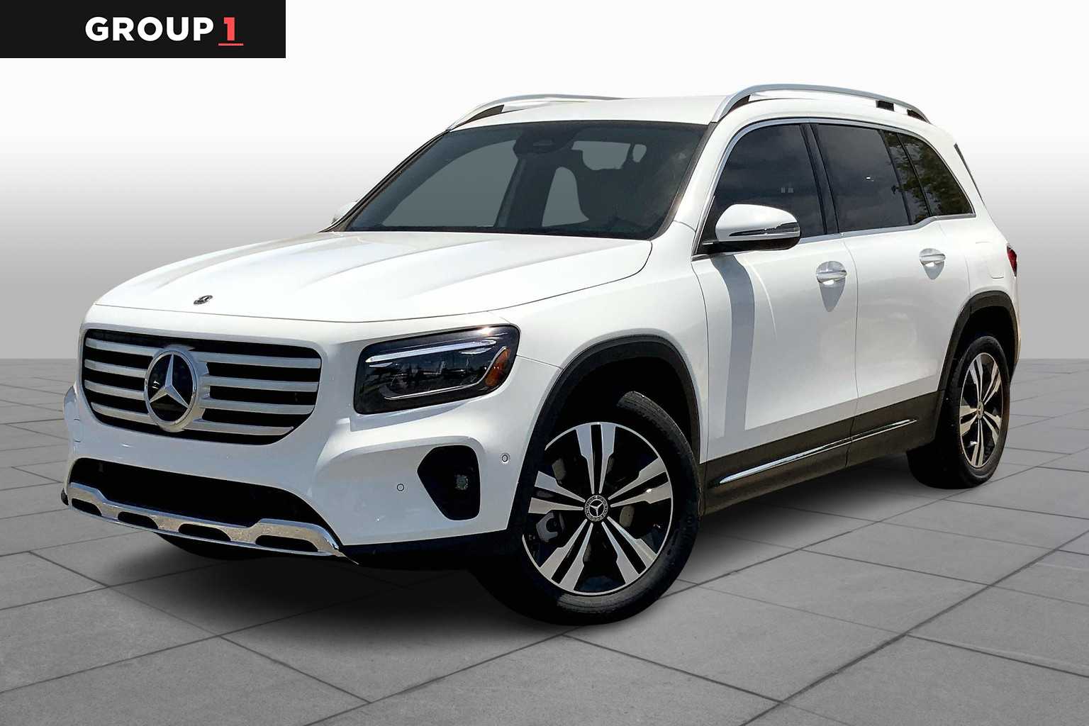 2025 Mercedes-Benz GLB Base's photo