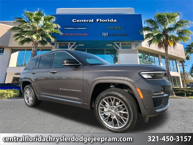 2025 Jeep Grand Cherokee Summit's photo
