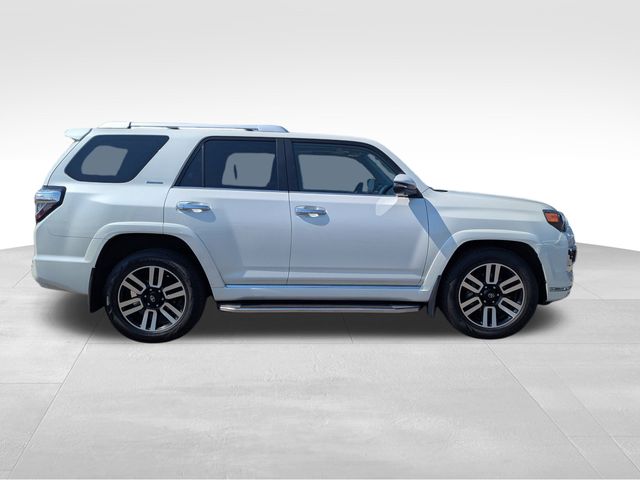 2022 Toyota 4Runner Limited photo 4