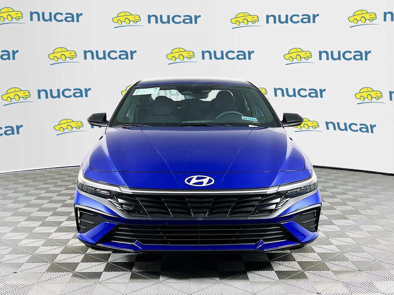2025 Hyundai Elantra SEL Sport photo 2