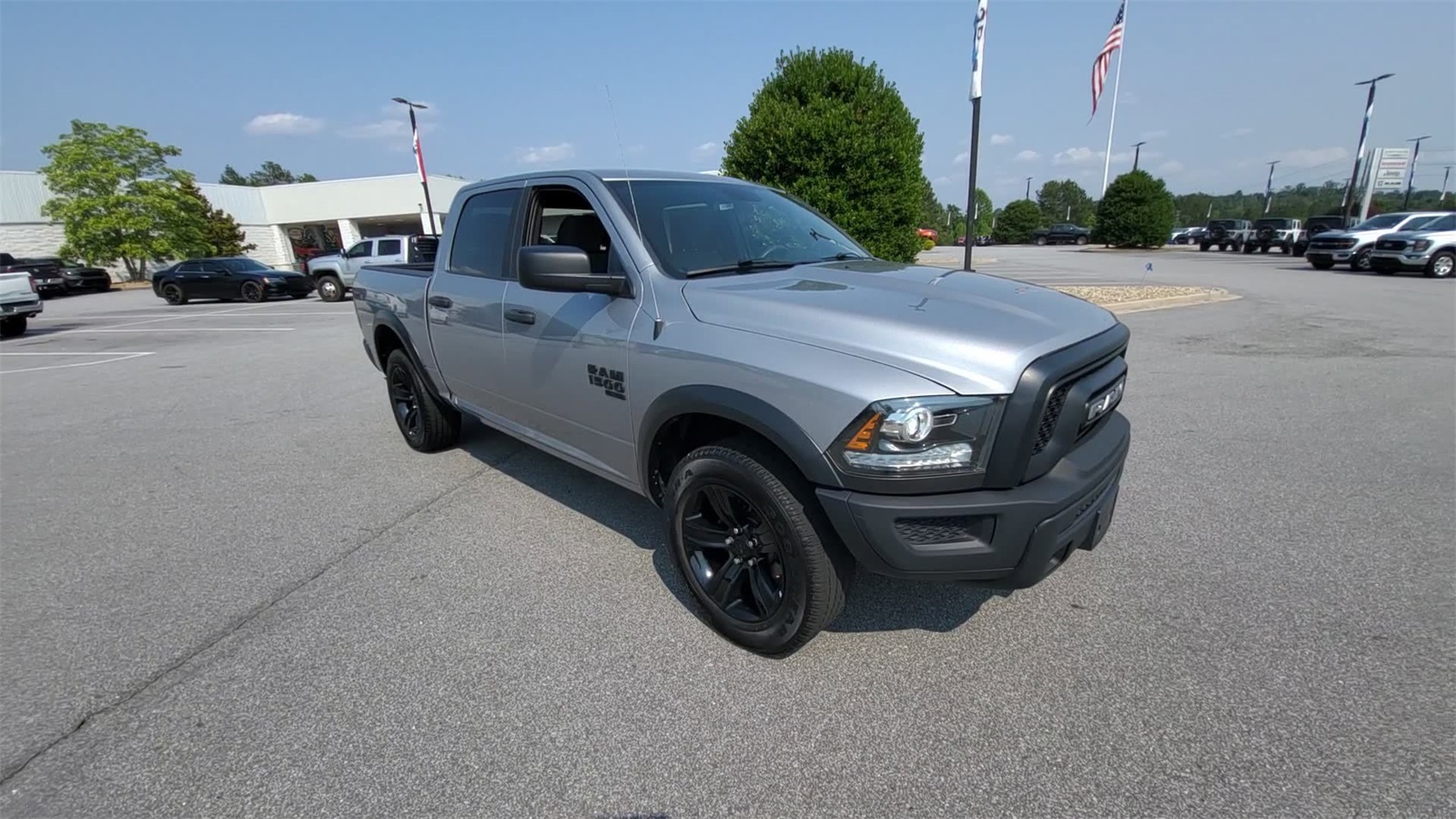 2024 Ram 1500 Classic Warlock photo 4