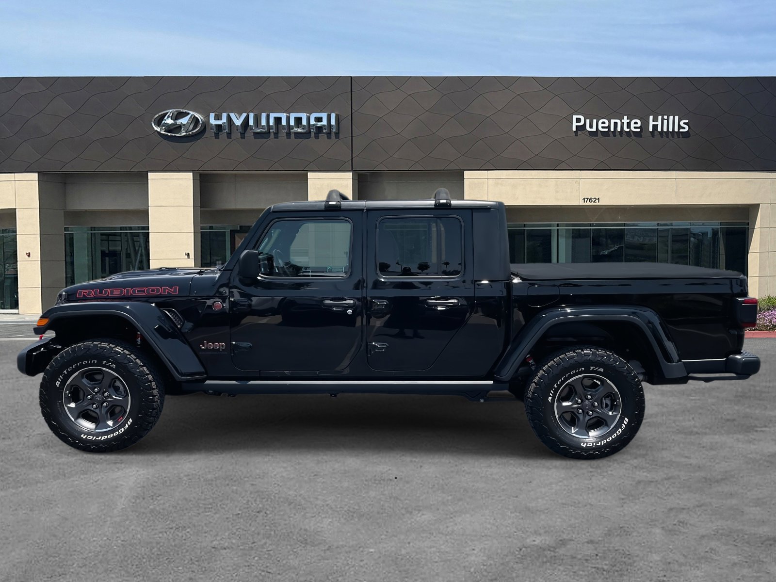 2020 Jeep Gladiator Rubicon photo 3