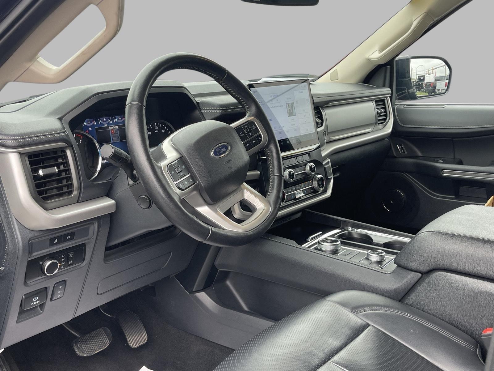 2024 Ford Expedition XLT photo 24