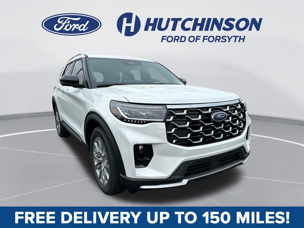 2026 Ford Explorer Platinum's photo