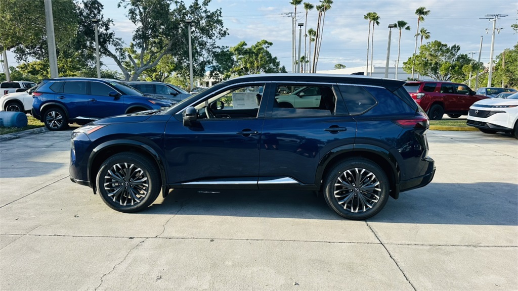 2025 Nissan Rogue Platinum photo 3