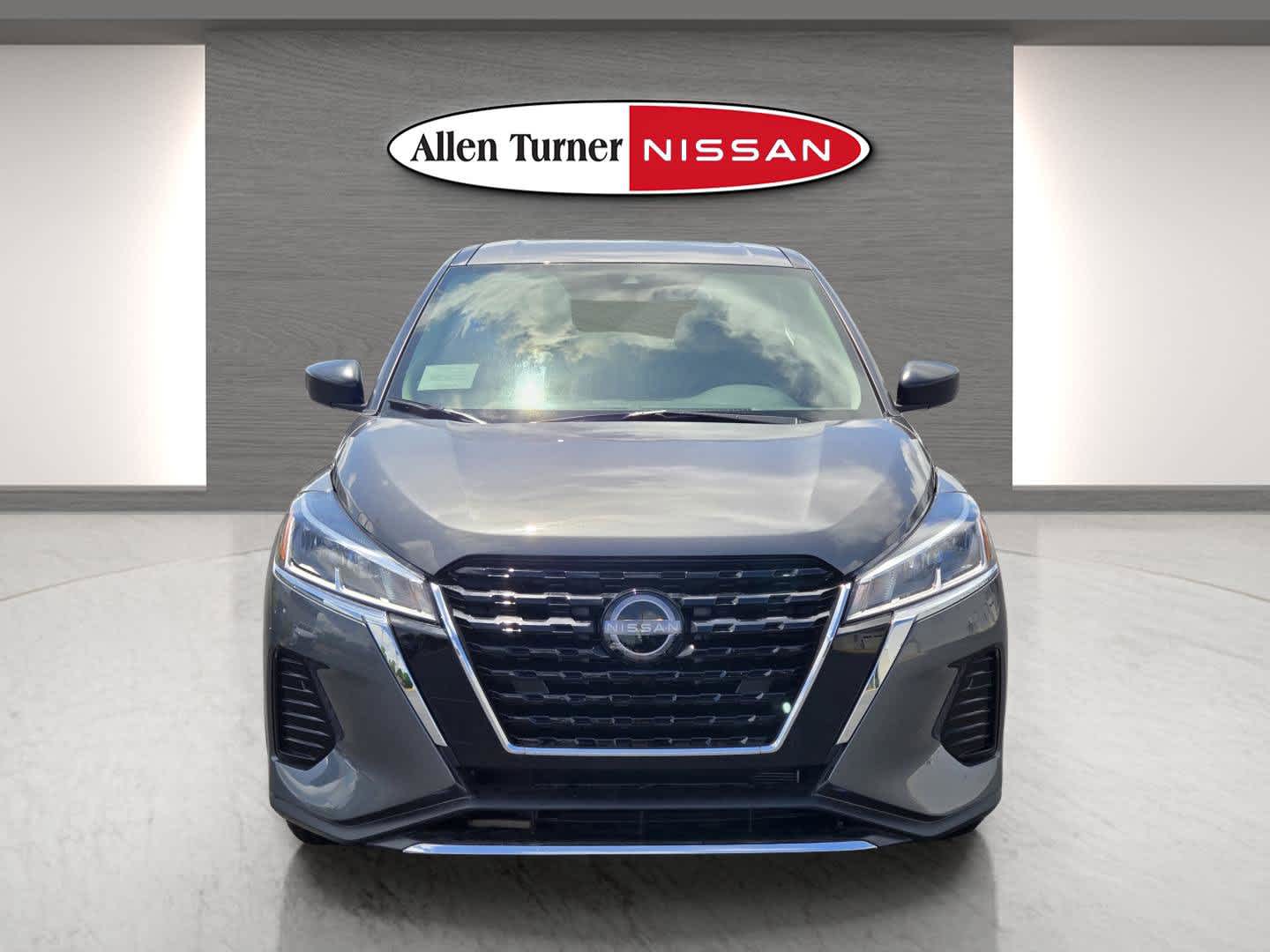 2025 Nissan Kicks Play S photo 4