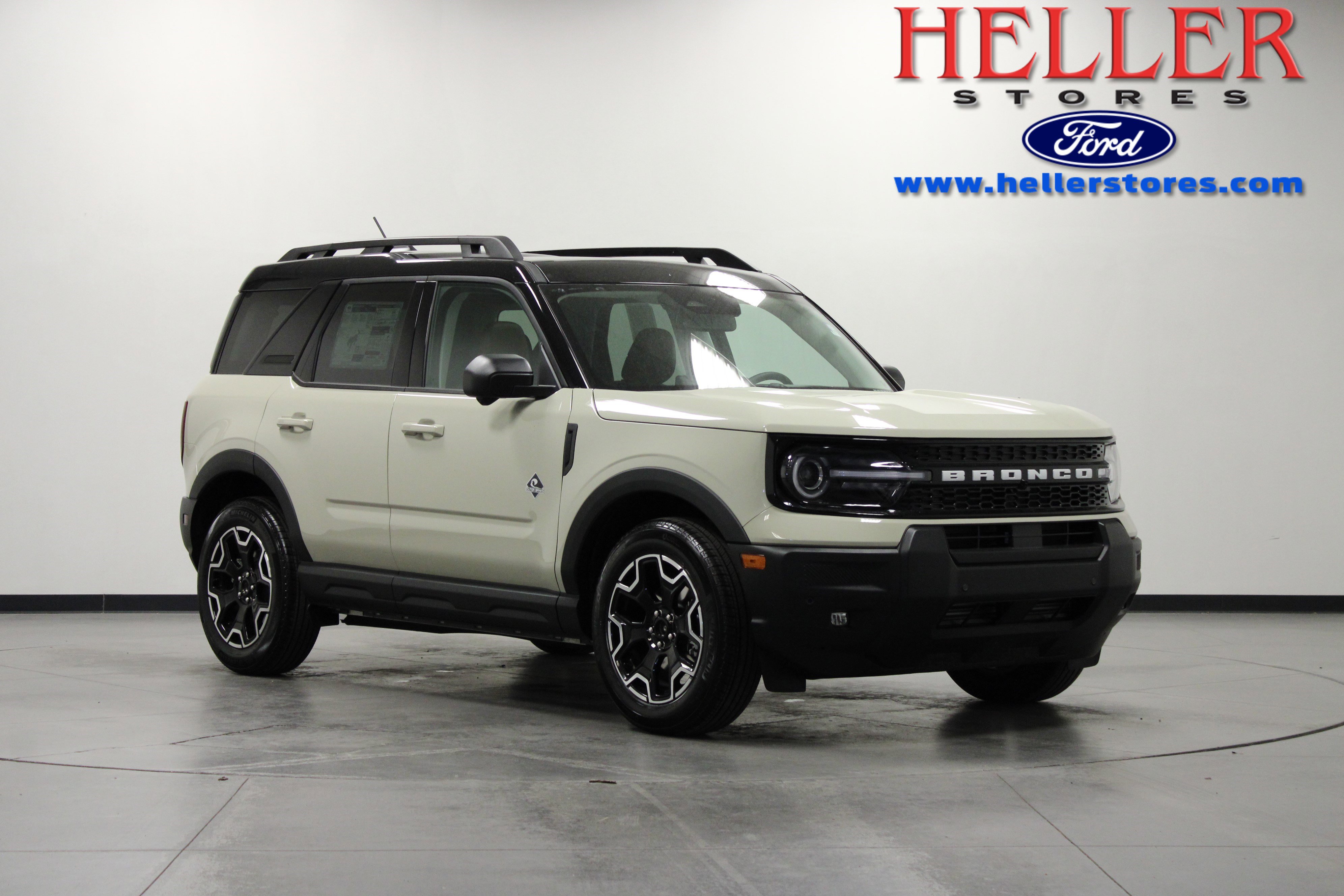 2025 Ford Bronco Sport Outer Banks's photo