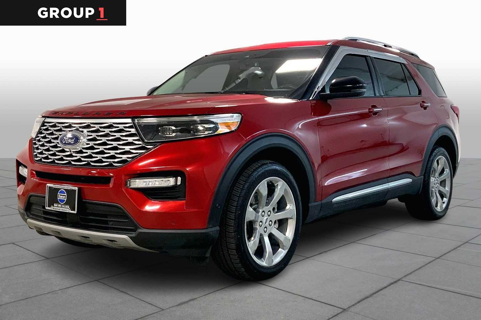 2020 Ford Explorer Platinum's photo