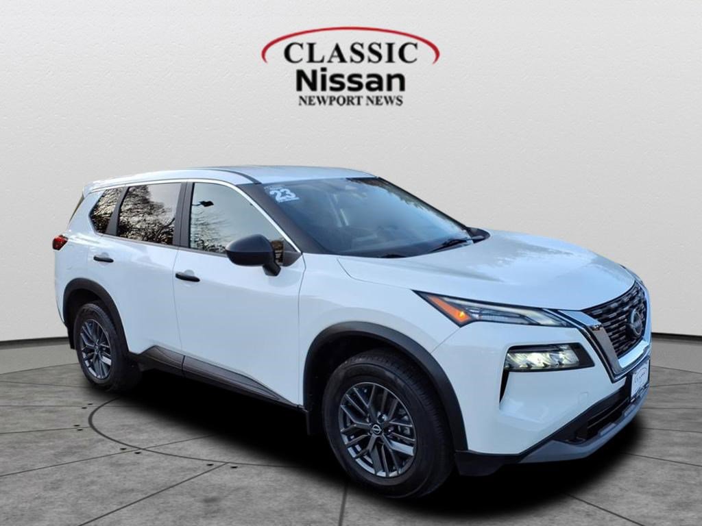 2023 Nissan Rogue S's photo