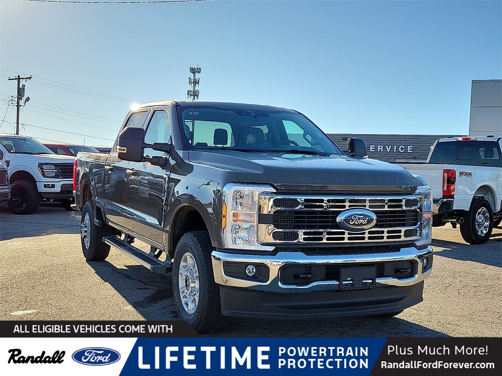2026 Ford F-250 Super Duty XLT's photo