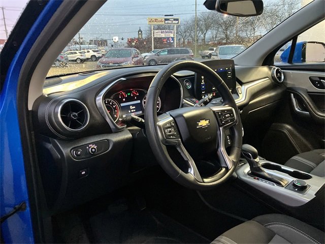 2024 Chevrolet Blazer 2LT photo 2