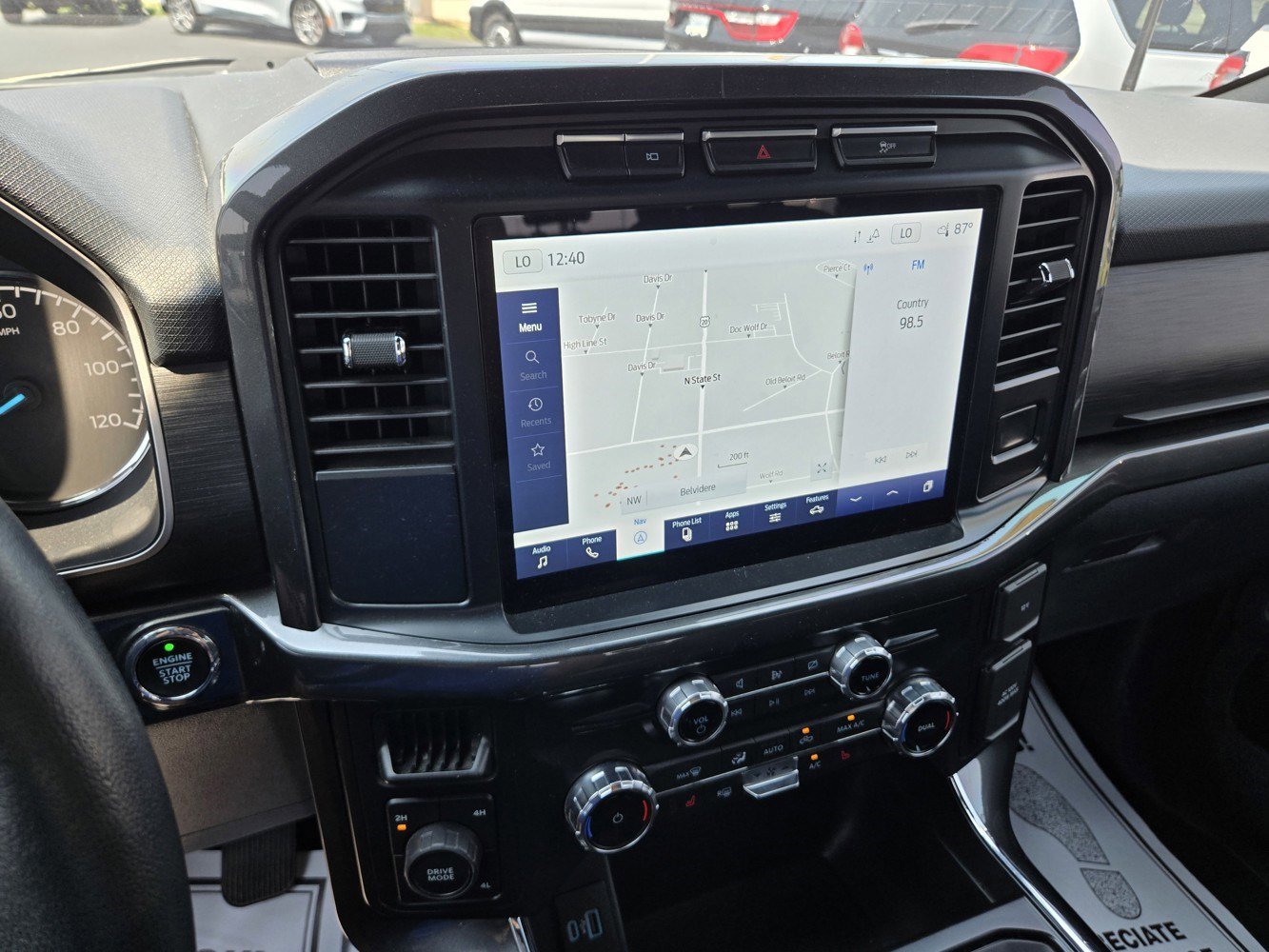 2022 Ford F-150 XLT photo 7