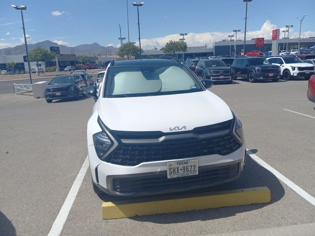 Used 2023 White Kia X-Line image 1