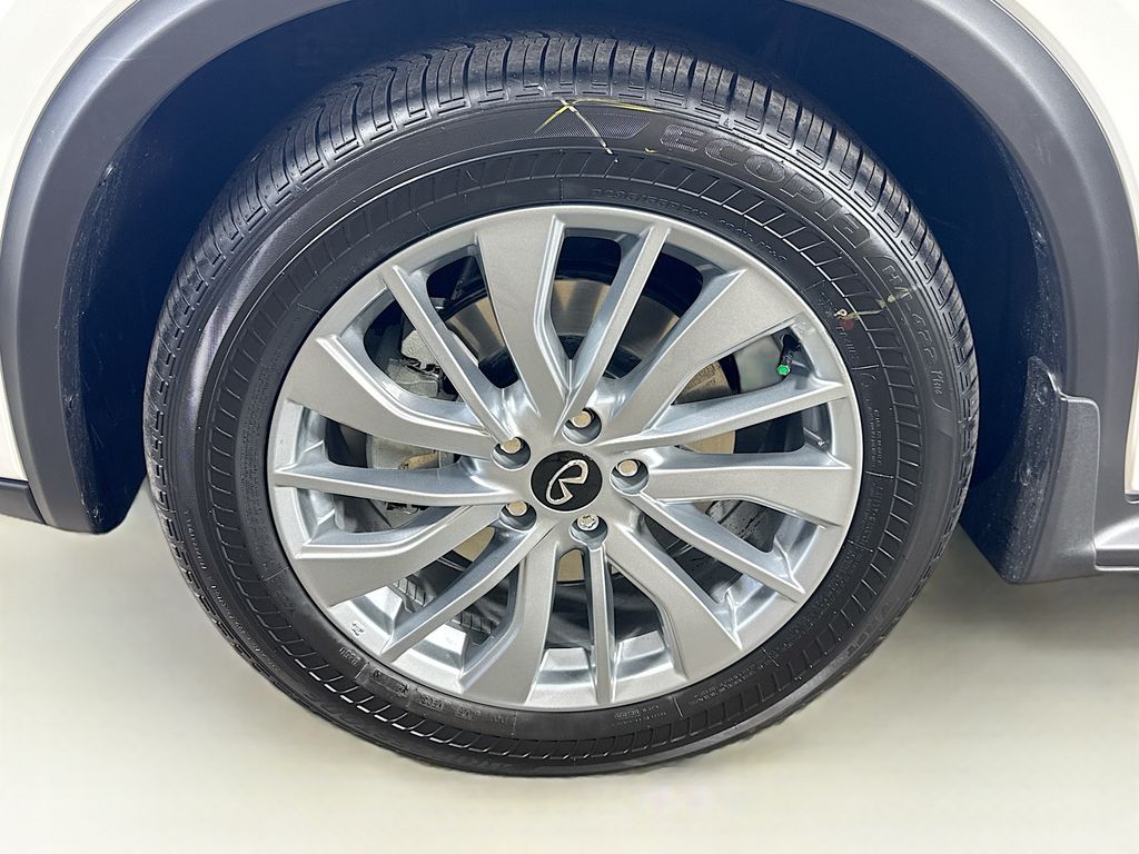 2025 Infiniti QX50 Luxe photo 37