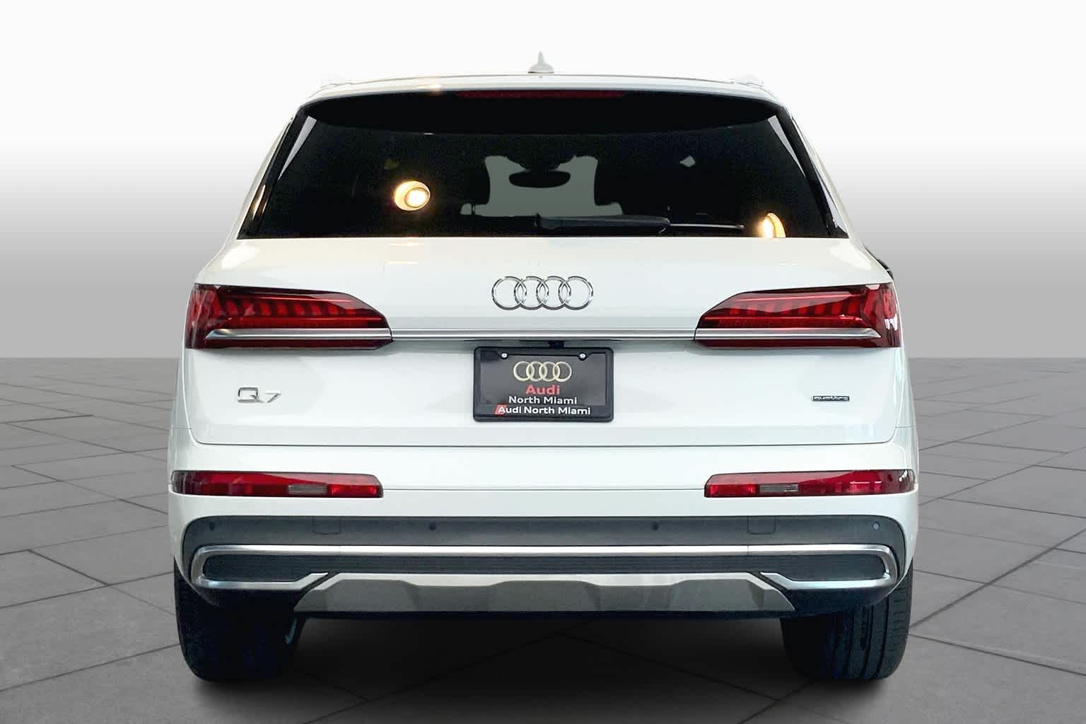 2021 Audi Q7 Premium Plus photo 4