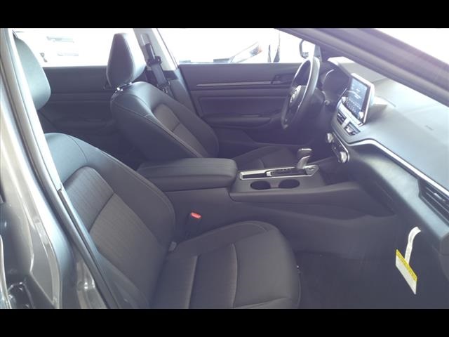 2025 Nissan Altima 2.5 S photo 6