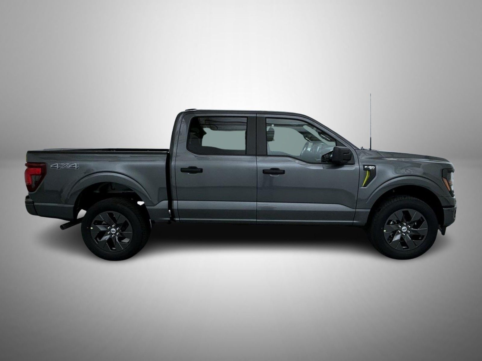 2025 Ford F-150 STX photo 4