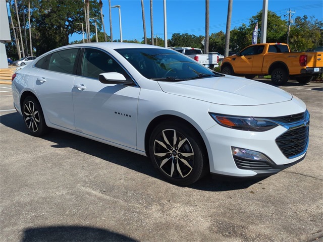 2024 Chevrolet Malibu RS photo 2