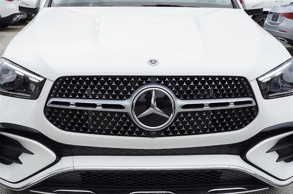 2026 Mercedes Benz GLE 450 4MATIC photo 3