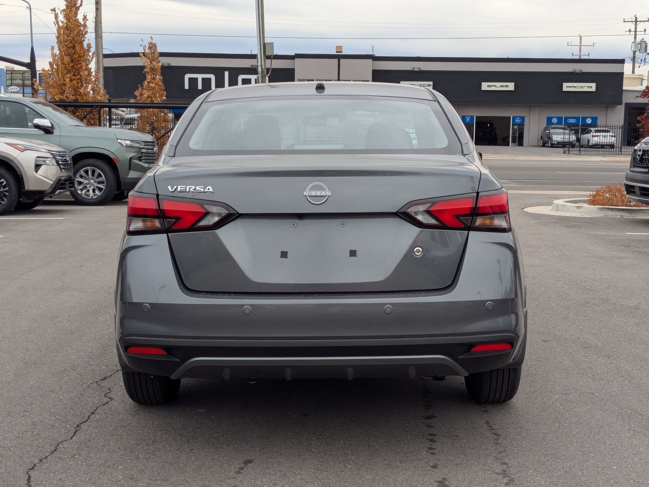 2025 Nissan Versa S photo 4