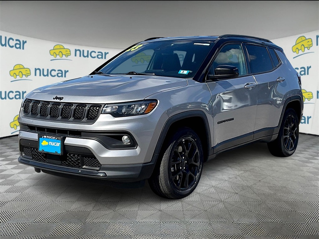 2023 Jeep Compass Altitude photo 3